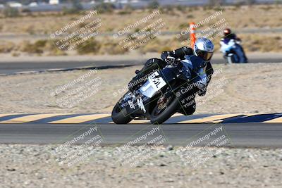 media/Jan-09-2022-SoCal Trackdays (Sun) [[2b1fec8404]]/Turn 11 (935am)/